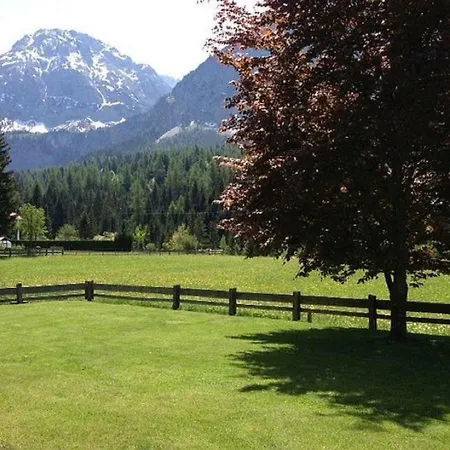 Apartmenthaus Larchenhof * Ehrwald