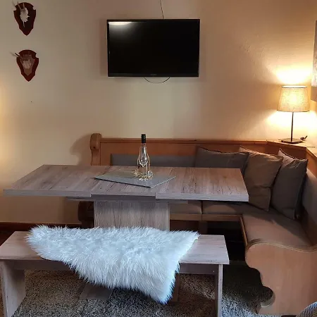 דירה Apartmenthaus Larchenhof הרוואלד